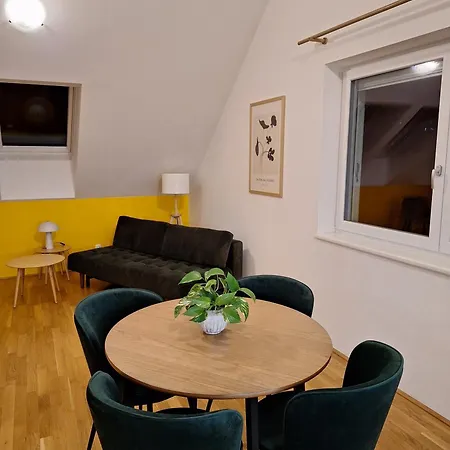 Wohlfuehlen In Apartment